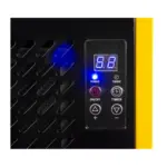 spotrebič bude pracovať. Po dosiahnutí nastavenej hodnoty vlhkosti sa vypne. Odvlhčovací výkon je 70l/24 hod s príkonom 1300W. Dosiahnutie perfektnej miery vlhkosti nebolo nikdy také jednoduché!