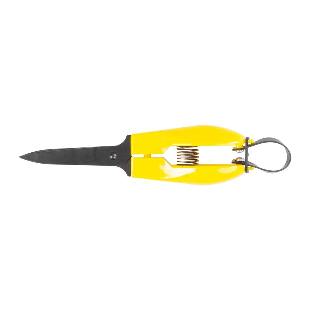 Nožnice Rostex 2405 s dĺžkou 160 mm sú ideálne pre remeselné práce. S ostrými rezacími hranami a ergonomickou rukoväťou vám umožnia presné a pohodlné strihanie rôznych materiálov.