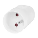 Praktická zásuvka Strend Pro (250 V~/16 A max.) v bielom prevedení je určená pre montáž predlžovacieho prívodu. Táto plastová zásuvka je vybavená krytím IP20 a detskými clonkami.