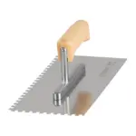 Špičkové hladítko Strend Pro Premium vyrobené z nerezu s vysokou elasticitou. Má hliníkovú rukoväť v kombinácii s drevom. Vyrobené v EU.