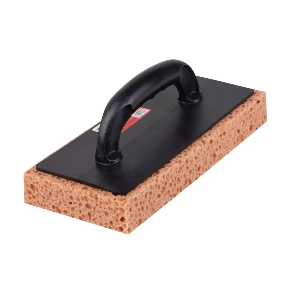 Hladítko Strend Pro by nemalo chýbať vo výbave murárov