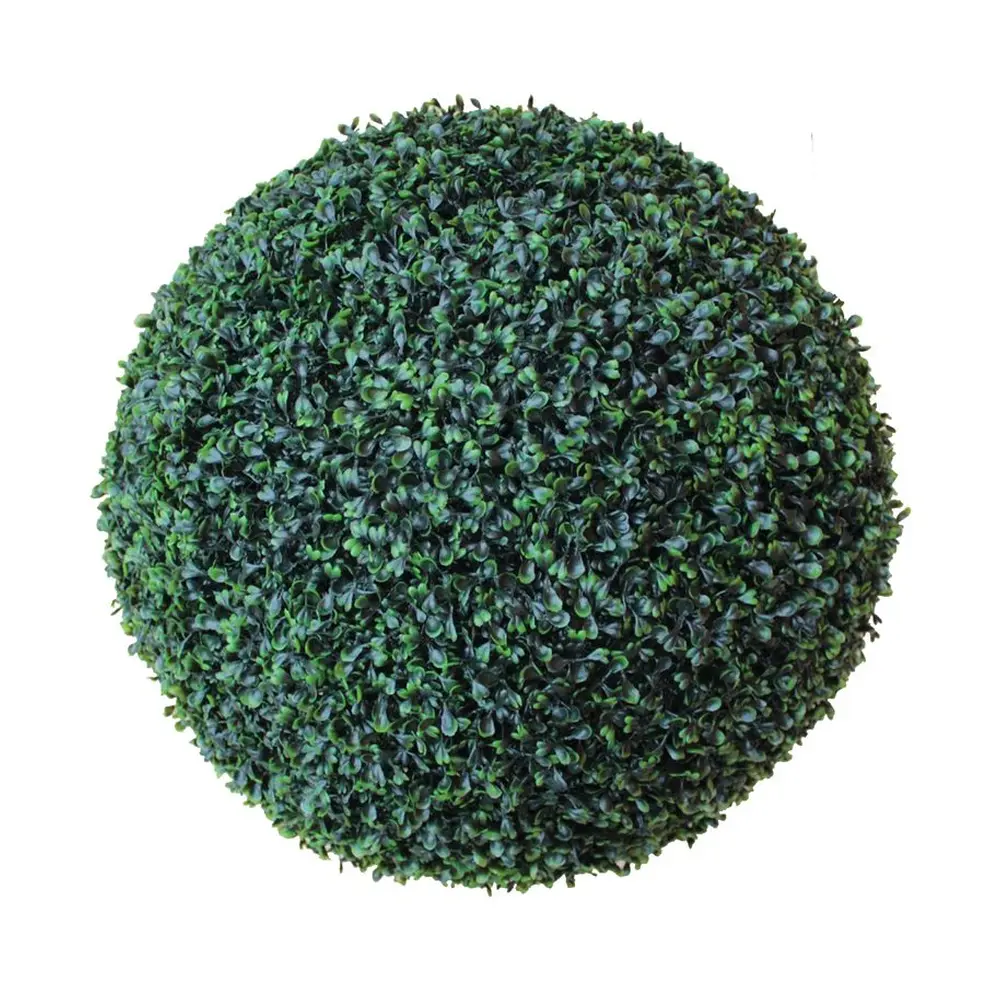 Umelý ker Krušpán - buxus guľa s priemerom 39 cm sa skvele hodí na dekoračné účely.