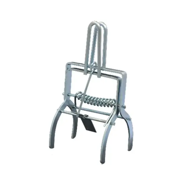 Už žiadne starosti s krtmi v záhrade! S mechanickou pascou na krtov Pecon Snapkiller veľkosti 21x11 cm rýchlo a efektívne eliminujete krtkov a udržíte svoju zeleň nepoškodenú. Jednoducho a účinne sa zbavte nežiaducich návštevníkov vo vašom trávniku.