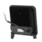 ktoré charakterom zodpovedá dennému svetlu. Má silu až 4000 lm a príkon 50 W. Jeho výhodou je možnosť nastavenia uhlu svietenia od 0 do 120°. Telo reflektora je vyrobené z odolného materiálu a je chránené stupňom IP65