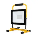 O priamočiare a jasné svetlo sa dokáže postarať reflektor Worklight BL2S50A1-D3. Uhol svietenia je taktiež nastaviteľný od 0 - 120°. Svietivosť dosahuje až 4000 lm s teplotou farby 4000 K a príkonom 50 W. 