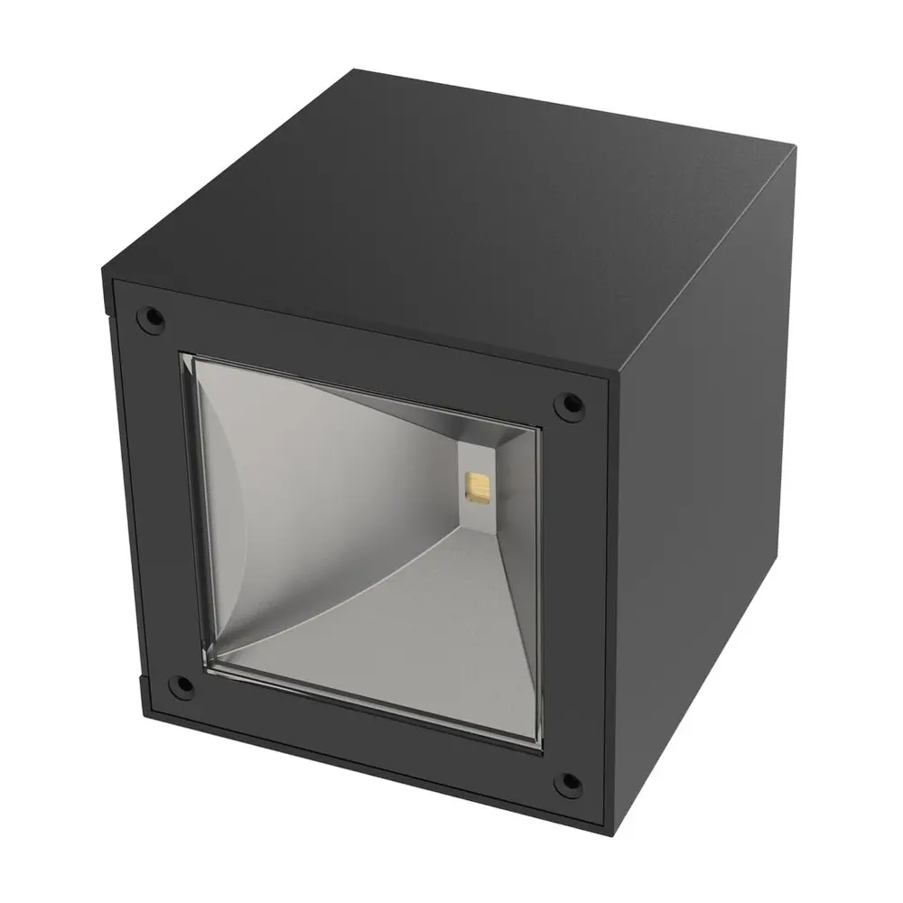 Elegantná lampa na dom bude skvelým doplnkom k Vášmu domu. Perfektná na stenu alebo plot