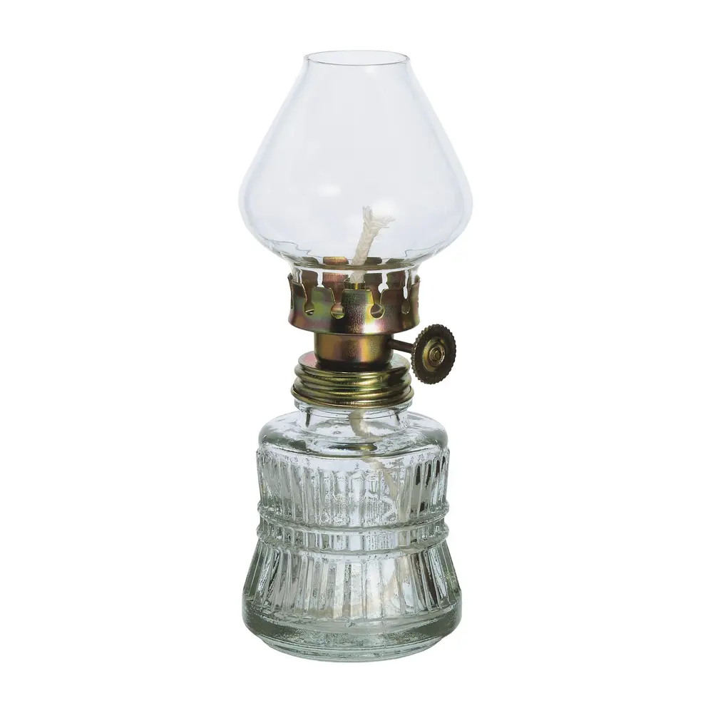 Petrolejová lampa so skleneným cylindrom. Cylinder zaisťuje optimálne horenie a stabilitu plameňa. Lampa je určená ako primárny zdroj svetla a je často používaná ako cintorínske svietidlo.