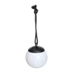 Dodajte vašej záhrade alebo terase elegantný nádych s LED solárnou lampou STREND PRO GARDEN. Táto kompaktná a štýlová záhradná lampa s priemerom 10 cm je ideálna na osvetlenie chodníkov