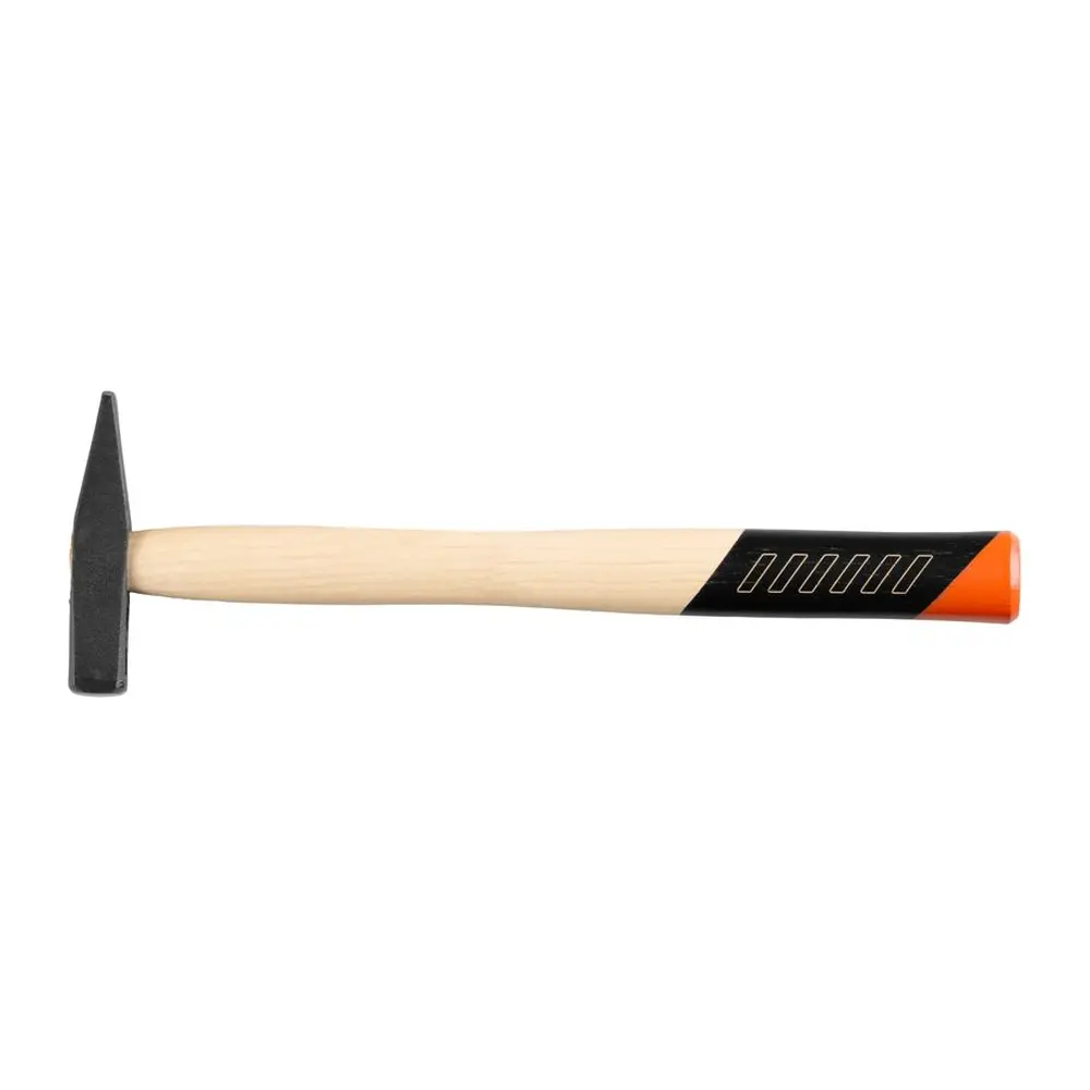 Ergonomická drevená rukoväť vyrobená z kmeňa stromu Hickory. Hickory je drevo z orechovca bieleho