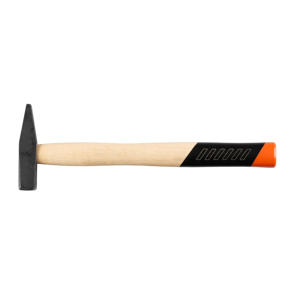 Ergonomická drevená rukoväť vyrobená s kmeňa stromu Hickory. Hickory je drevo z orechovca bieleho