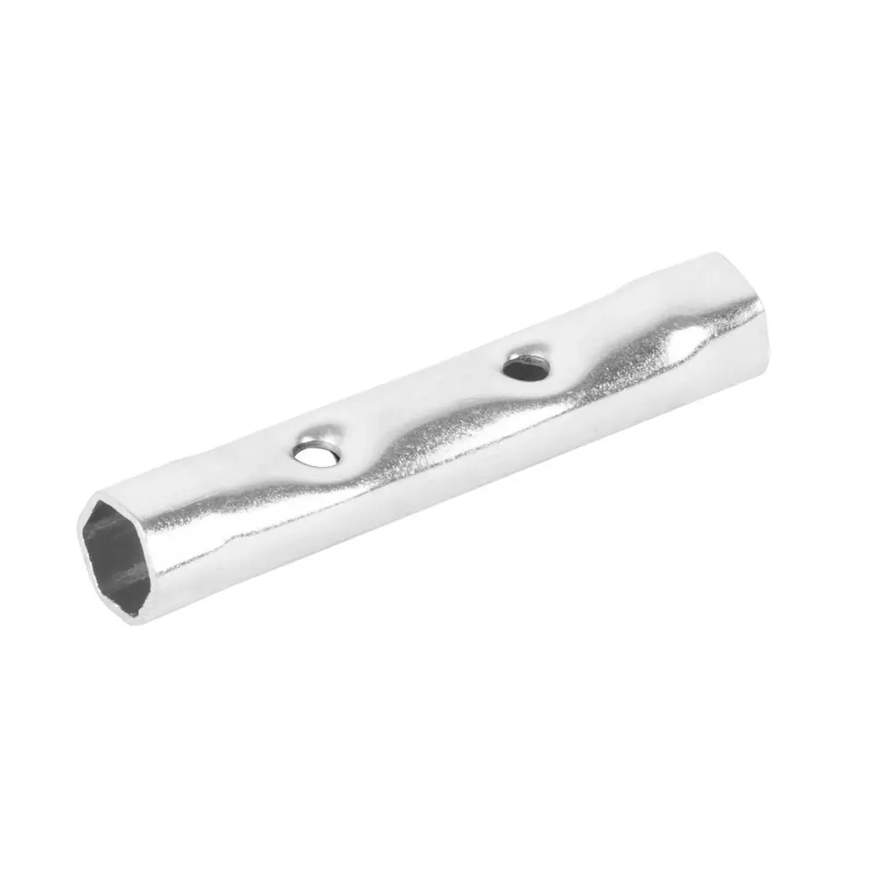 Nástrčkový obojstranný kľúč veľkosti 18 x 19 mm  je vyrobený z uhlíkovej ocele. Povrch kľúča je pozinkovaný čím kľúč lepšie odoláva korozívnym vplyvom. Kľúč je vhodný na uvoľňovanie hlboko a ťažko prístupných šesťhranných matíc a skrutiek.