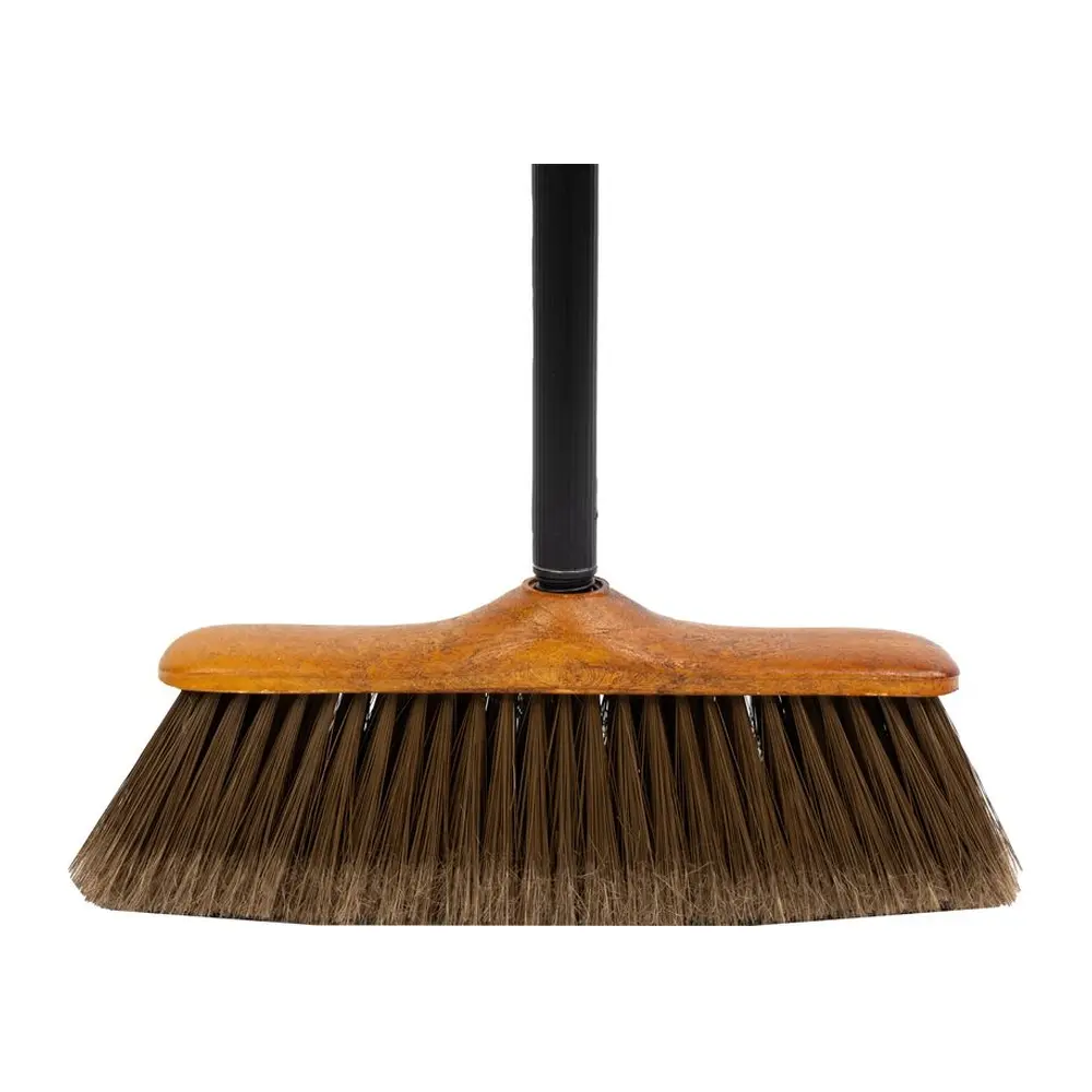 Metla Geco Z30P je spoľahlivý nástroj pre efektívne upratovanie. S dĺžkou 1200 mm a plastovým telom je ľahká na manipuláciu a zároveň odolná. Je ideálna pre čistenie väčších plôch a zaručuje vám rýchle a efektívne výsledky.