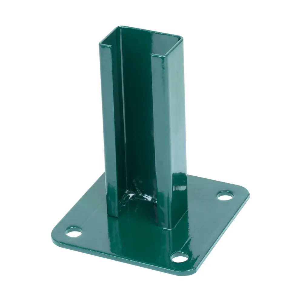 Pätka Strend Pro EUROSTANDARD je ideálna pre ukotvenie stĺpika v zelenej farbe RAL6005. S rozmermi 60x40 mm a vysokou kvalitou materiálu poskytuje spoľahlivé a stabilné upevnenie pre vaše konštrukcie.