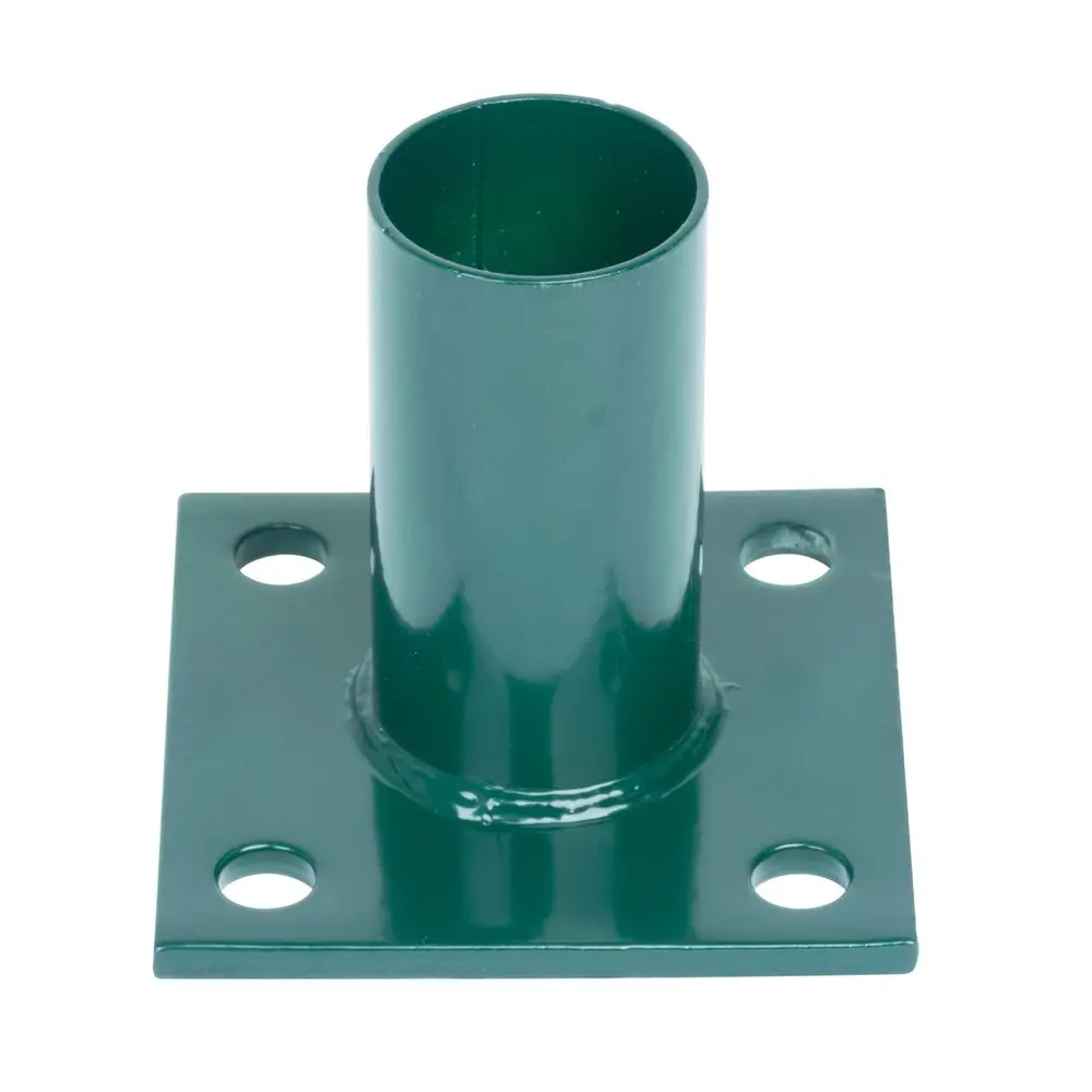 Pätka Strend Pro METALTEC je ideálnym riešením pre bezpečné ukotvenie okrúhlych stĺpikov s priemerom 38 mm. V zelenej farbe RAL6005 dodáva vašej konštrukcii nielen pevnosť