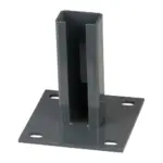 Pätka Strend Pro EUROSTANDARD je špeciálne navrhnutá pre ukotvenie stĺpikov s rozmermi 60x40 mm. V elegantnej antracitovej farbe RAL7016 poskytuje spoľahlivú a estetickú podporu pre vaše plotové stĺpiky. S touto pätou získate spoľahlivý a dlhotrvajúci základ pre vašu plotovú konštrukciu.