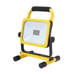 Každý domáci majster potrebuje mať jasne osvetlenú dielňu. Prenosné nabíjacie LED svietidlo Worklight LY3272H-1 je zdrojom bieleho svetla