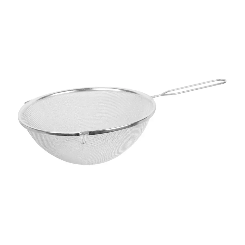 Nerezové sitko s priemerom 25 cm je určené na prelievanie