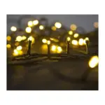 Typ napájania: 230 V 50 Hz (balenie obsahuje adaptér)Počet LED: 320Farba LED: teplá bielaFunkcie: 8 funkcií / svetelných vzorov s pamäťouDĺžka LED reťaze: 11 mDĺžka napájacieho kábla: 3 mPoužitie: exteriérVýška stromčeka: 150 cmFarba kábla: zelená