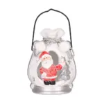 Krásna dekorácia MagicHome Santa v balíčku skrášli váš domov počas vianočného obdobia. Je to vianočná dekorácia s LED osvetlením. Farba LED je teplá biela a počet LED je 1. Disponuje funkciou jednoduchého svietenia a spínačom ON/OFF. Napájanie zabezpečujú 2 x LR44 batérie