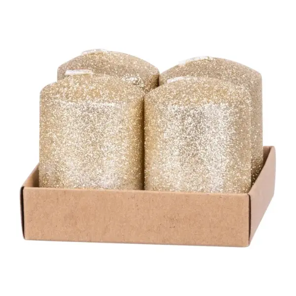 Sviečka MagicHome je krásnym doplnkom do vášho domova. Zažijete s ňou príjemné chvíle pri hrejivom plameni. Farba je šampaň s glitrami. Rozmer je 4x6 cm. Doba horenia je 6 hod.
