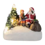 Dekorácia MagicHome Santa s dieťaťom skrášli váš domov počas vianočného obdobia. Je to vianočná dekorácia s LED osvetlením. Farba LED je teplá biela a počet LED je 4. Disponuje funkciou jednoduchého svietenia a spínačom ON/OFF. Dekorácia slúži len na vnútorné používanie. Napájanie zabezpečujú 2 x AAA batérie