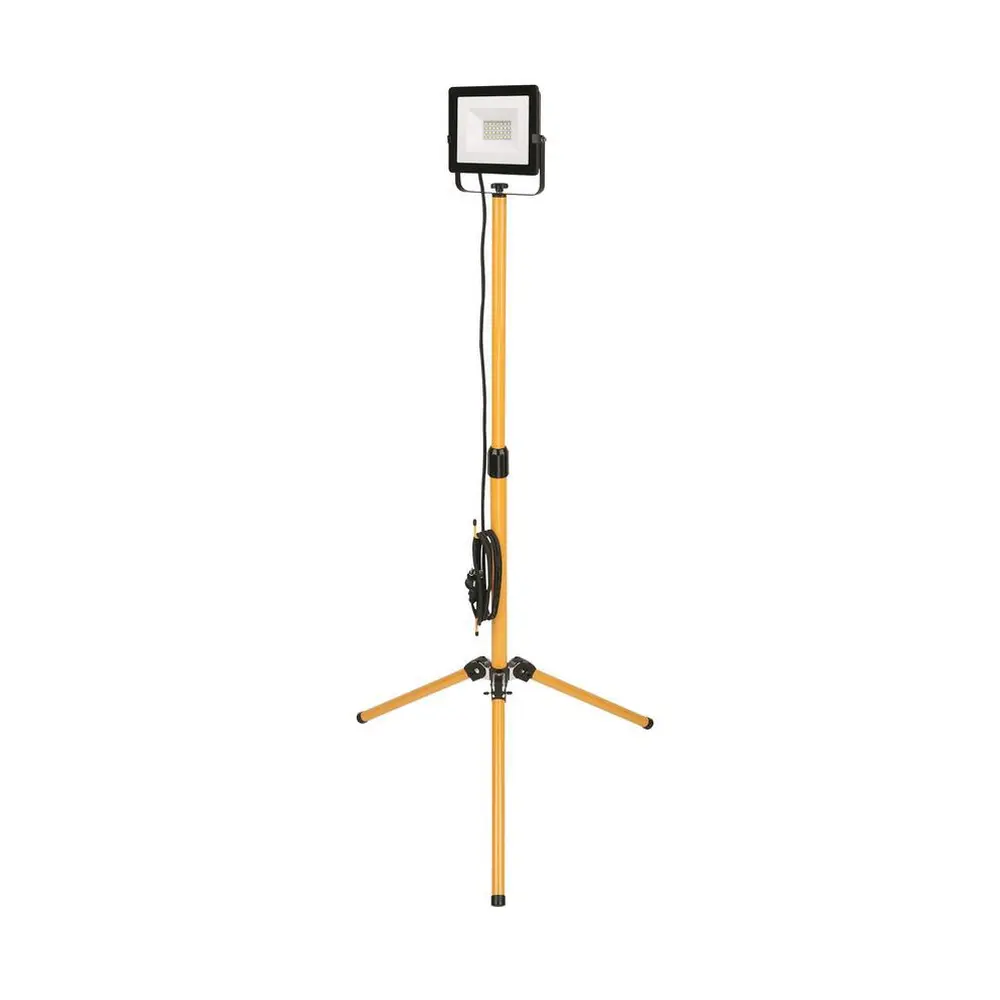 O priamočiare a jasné svetlo sa dokáže postarať vysoký reflektor Worklight BL2S20A1-E1