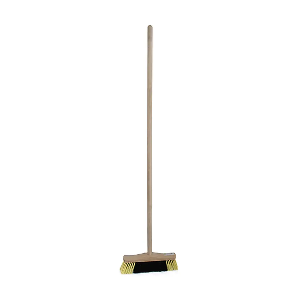 Metla Geco Z30R je spoľahlivá a robustná drevená metla s dĺžkou 300 mm