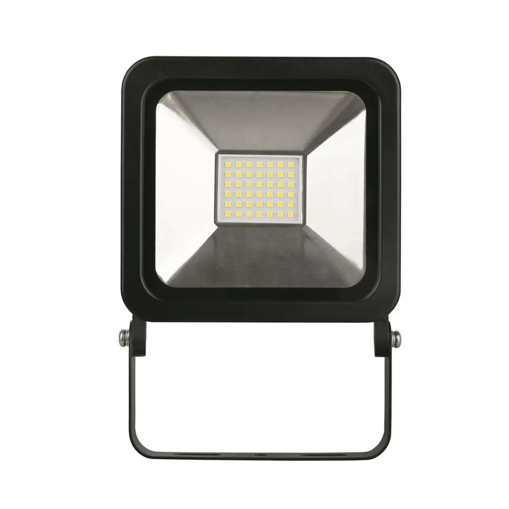 Reflektor Floodlight LED AG-HFLAL10W je praktický a jasný doplnok do každej kôlne či garáže. LED svietidlo je zdrojom bieleho svetla