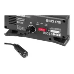 5 m dlhým káblom a meračom tlaku. Pre správne fungovanie ho stačí zapojiť do elektrickej siete (230 V/12 V) alebo do zásuvky zapaľováča čo oceníte na cestách.