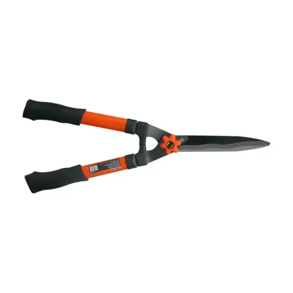 <p>Nožnice Strend Pro s hliníkovými rúčkami sú určené na strihanie živého plotu. Ostré čepele s vlnitou čepeľou pre zamedzenie vyskakovania konárov. Rúčky sú ergonomicky tvarované a protišmykové pre väčší komfort pri strihaní. Dĺžka : 550 mm.</p>
