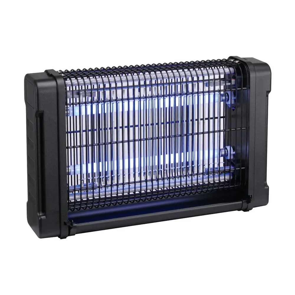 Táto lampa na hmyz sa napája do zdroja elektriny. UV žiarovka priťahuje hmyz do mriežky