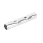 Nástrčkový obojstranný kľúč veľkosti 14 x 15 mm  je vyrobený z uhlíkovej ocele. Povrch kľúča je pozinkovaný čím kľúč lepšie odoláva korozívnym vplyvom. Kľúč je vhodný na uvoľňovanie hlboko a ťažko prístupných šesťhranných matíc a skrutiek.
