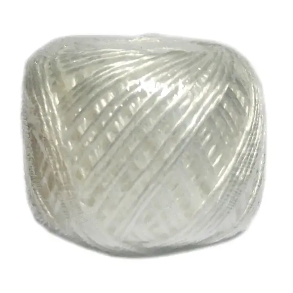 Motúz HEMP by nemal chýbať vo vašej domácnosti. Jeho hmotnosť je 80 g. Farba motúzu je biela. Je vyrobený z polypropylénu. Balenie obsahuje 5 ks.