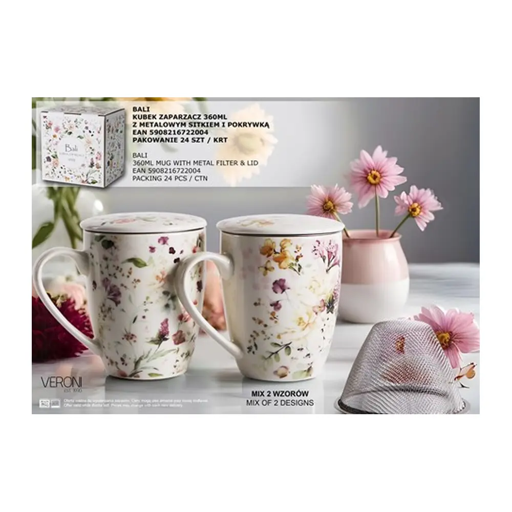 Hrnček na lúhovanie s kovovým sitkom a porcelánovým viečkom. Má jemné