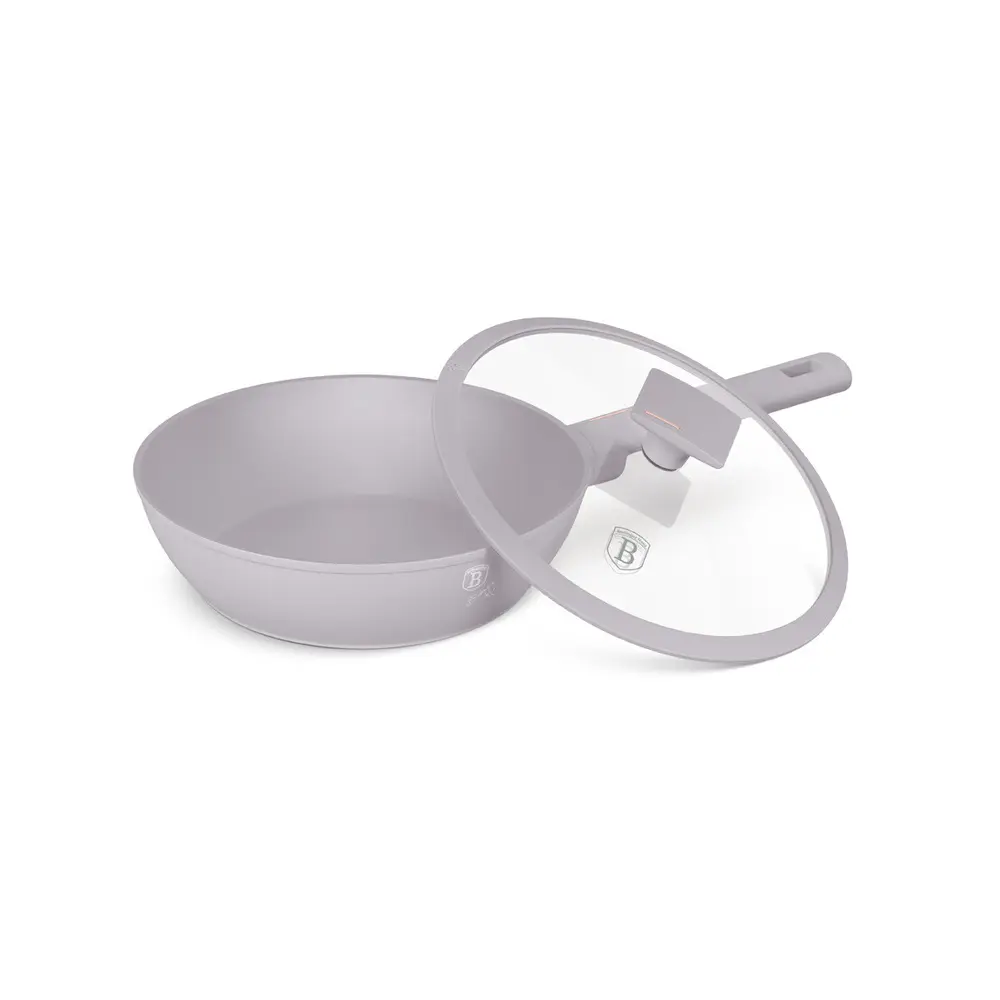 Hlboká panvica s pokrievkou (24 cm) z Taupe Collection je elegantnou a praktickou voľbou pre moderné kuchyne. Panvica vyrobená z kovaného hliníka má rozmery Ø24*6