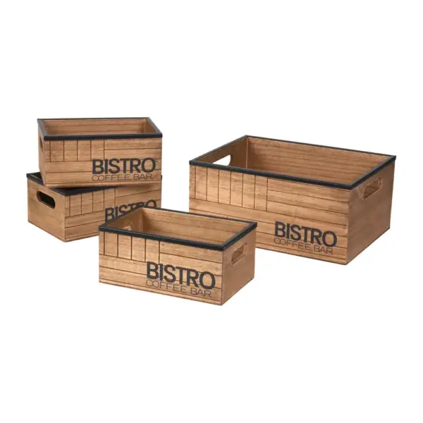 <p>Väčšia debnička s nápisom BISTRO a kovovým lemom schová veci dennej potreby aj rôzne poklady a bude dizajnovým prvkom každého interiéru. Oživí okenný parapet